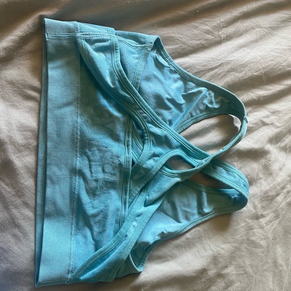 Gymshark Adapt Camo Sports Bra - Picture 3 of 3